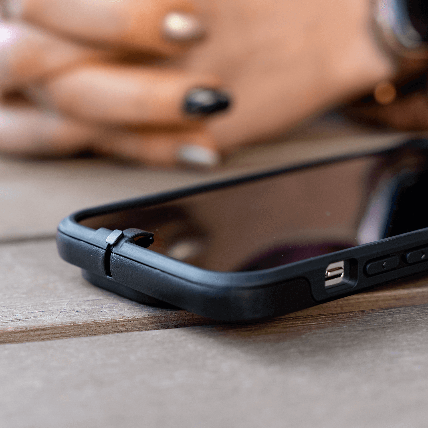 iPhone 13 Privatsphäre-Hülle